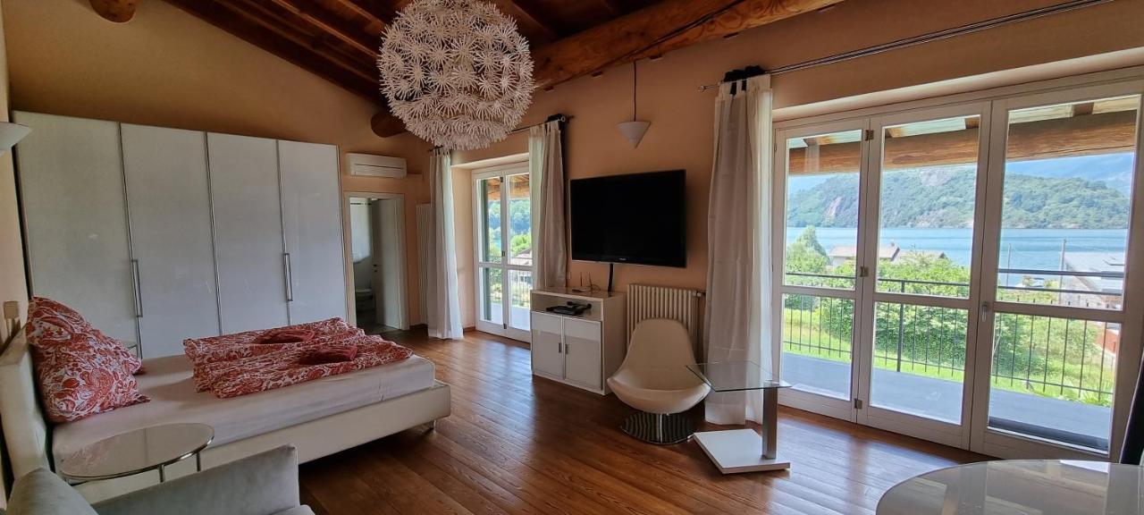 Casa Romantica Colico Esterno foto