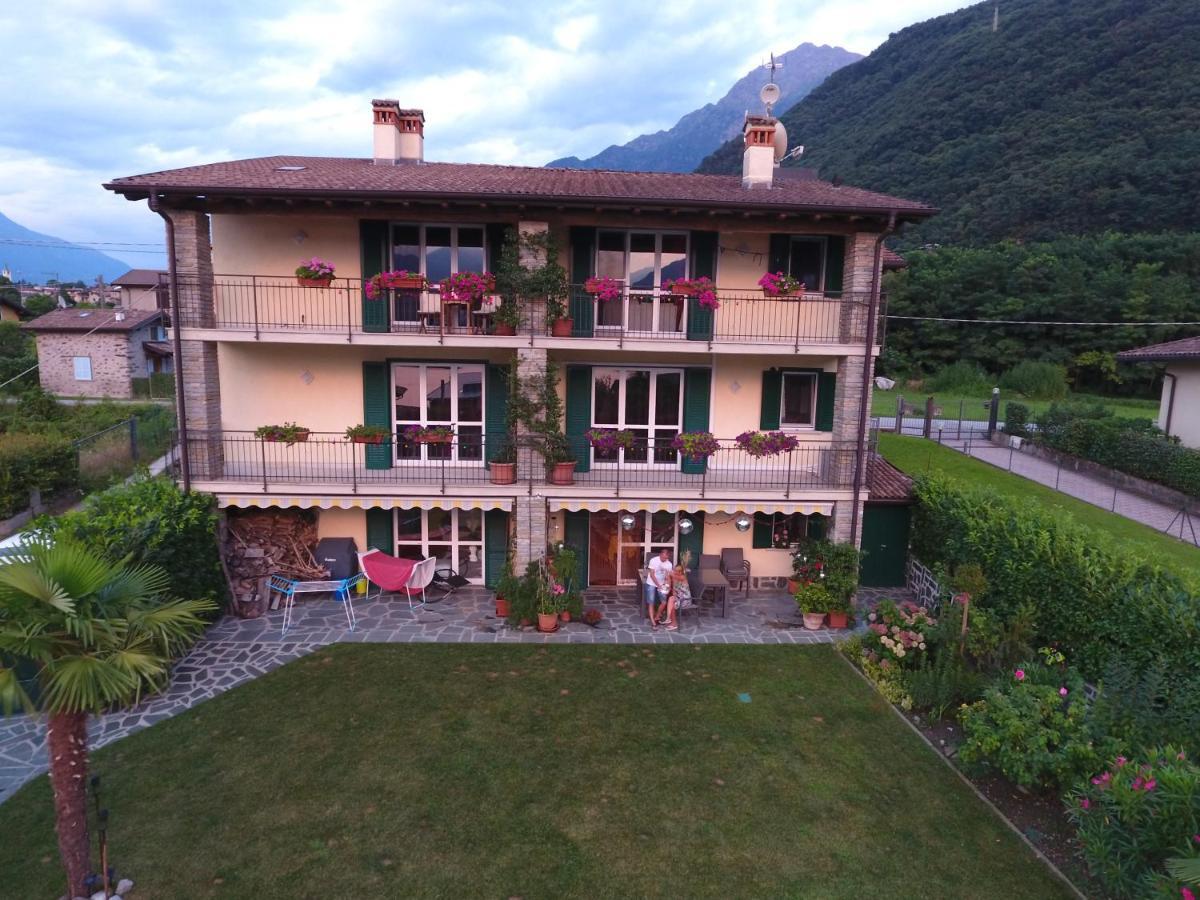 Casa Romantica Colico Esterno foto